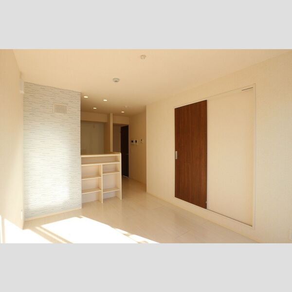 アステールピュールK リビング写真②