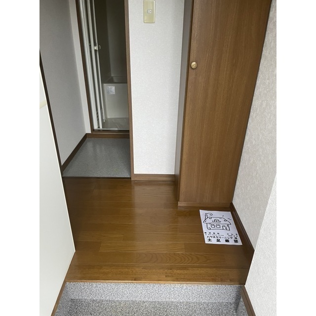 アンプルール フェール 川口Ⅱ102号室 玄関