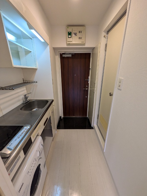 SOCIETY MINAMI-GYOUTOKU(K-017) 玄関