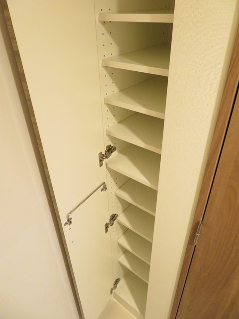 ガーラ・グランディ横濱関内7階 収納豊富です