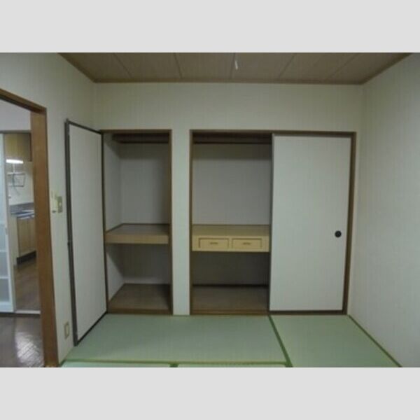 ヴェルディ清見台　AB 収納