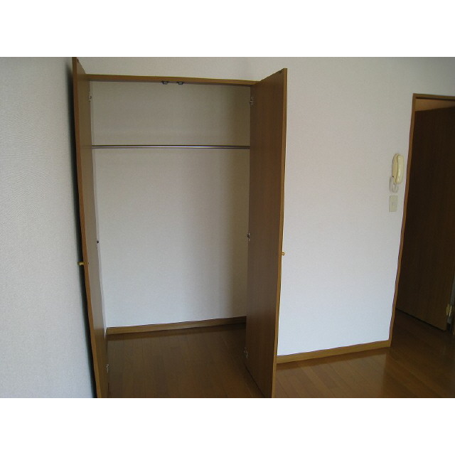 プレジール K106号室 内観