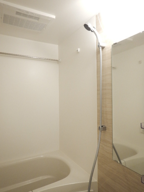 グランド・ガーラ大島 落ち着いた空間のお風呂です