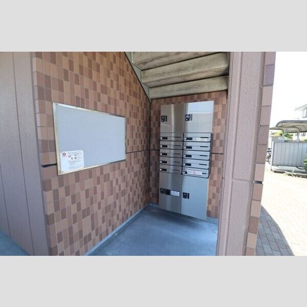 ODYSSEY 宅配ボックスあり