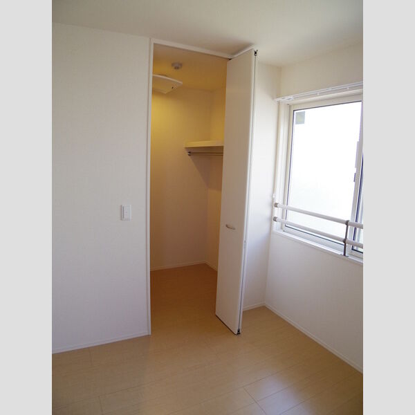 リヴェール301号室 ウォークインクローゼット