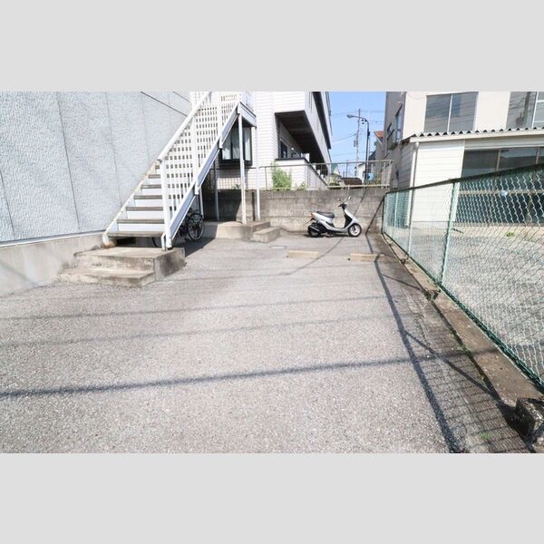 グランデュール八千代台 駐車場(要空き確認)