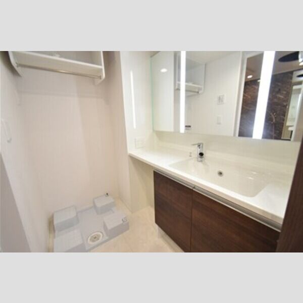 Same sky303号室 洗面所