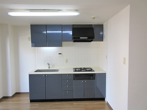 ライオンズマンション湘南江の島 システムキッチン　前回募集時／2024年7月の写真