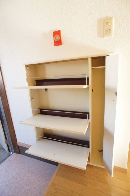 ラポールおゆみ野Ｇ棟 玄関