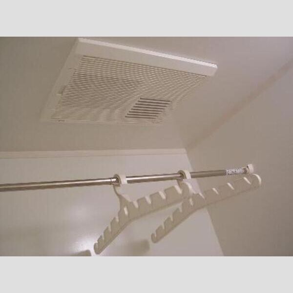 ハウスオブブランカ202号室 浴室乾燥機