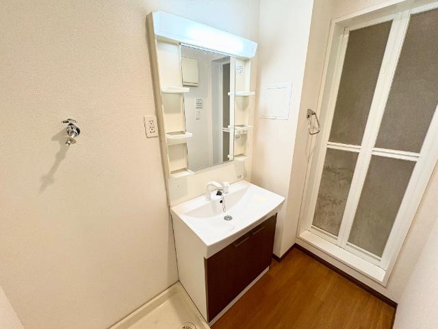 ヴィラ・ドレッセ 洗髪洗面化粧台