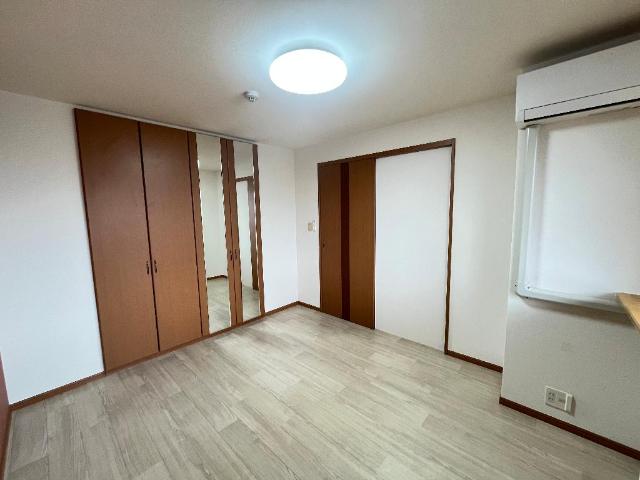 ガーデンヒルズNAKAYAMA壱番館 洋室