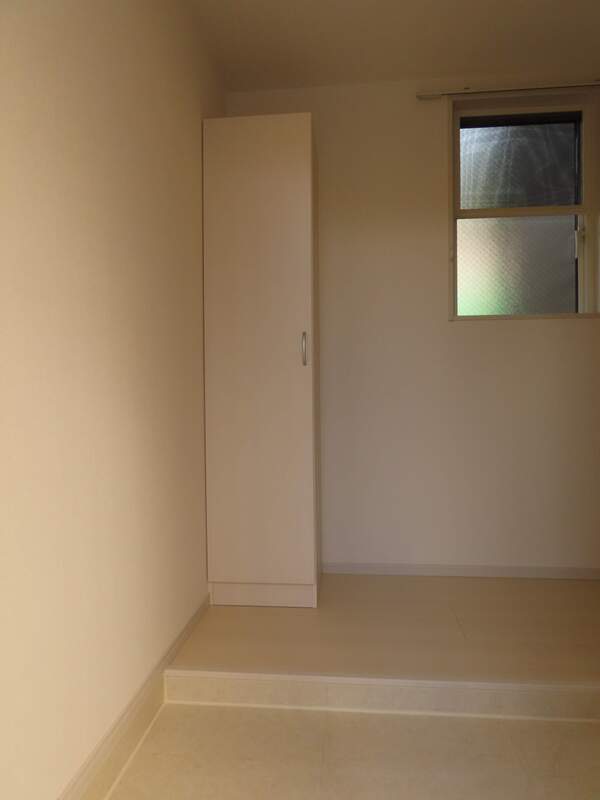 リブリ・小岩1階 玄関