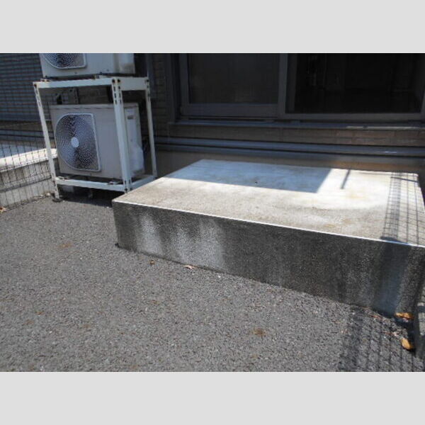 プルミエコート103号室 専用庭