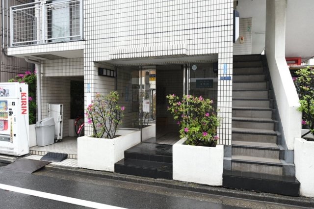 パレ・ドール巣鴨西 エントランス