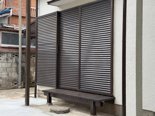下貝塚戸建て 雨戸付きで悪天候時でも安心