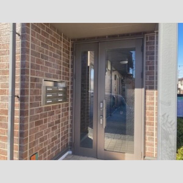 リヴェール・エスト エントランス