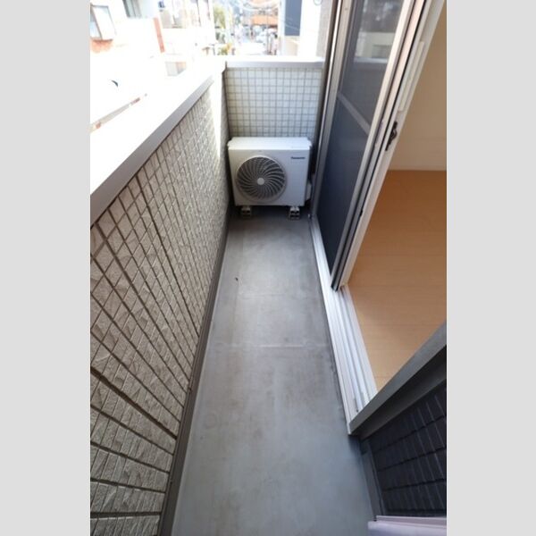 ジョワイユ バルコニー