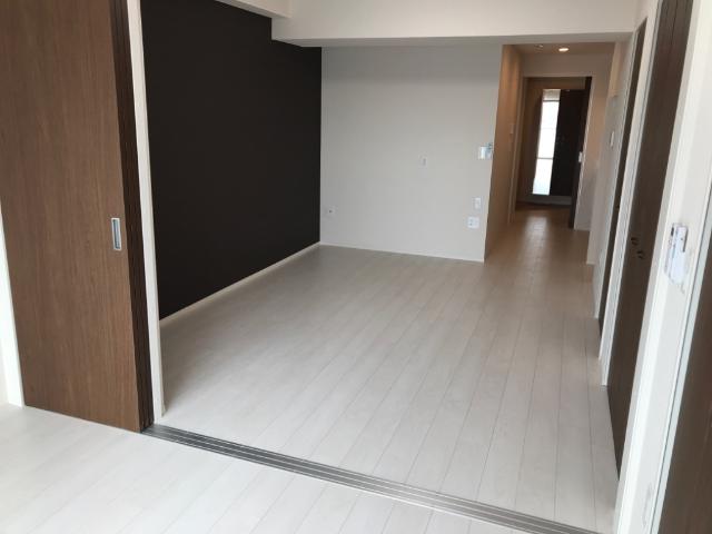 ミカーサ八木町1001号室 リビング