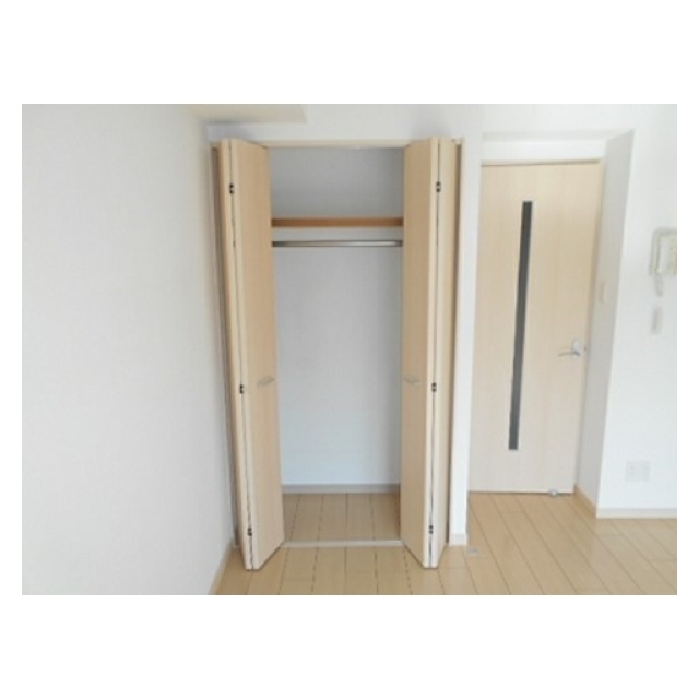 Y&H平塚0602号室 内観