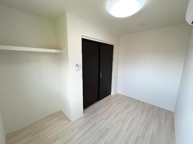 ルナフォーリア205号室 洋室