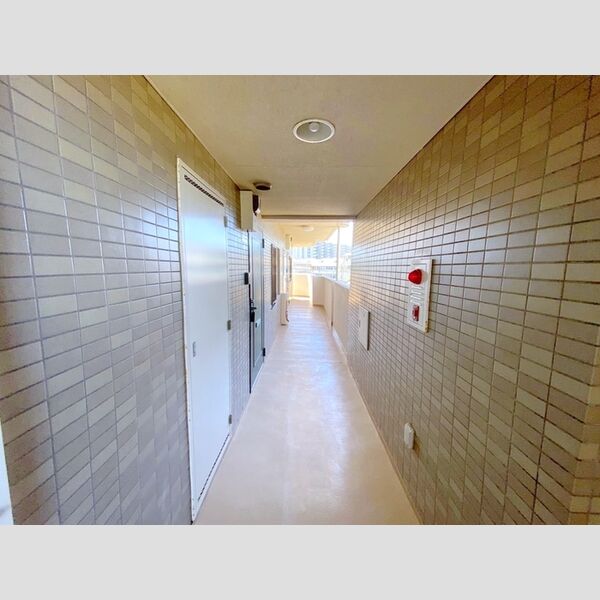 エクセルハイム海宝 玄関前