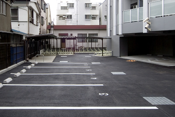 レジディア中延 駐車場