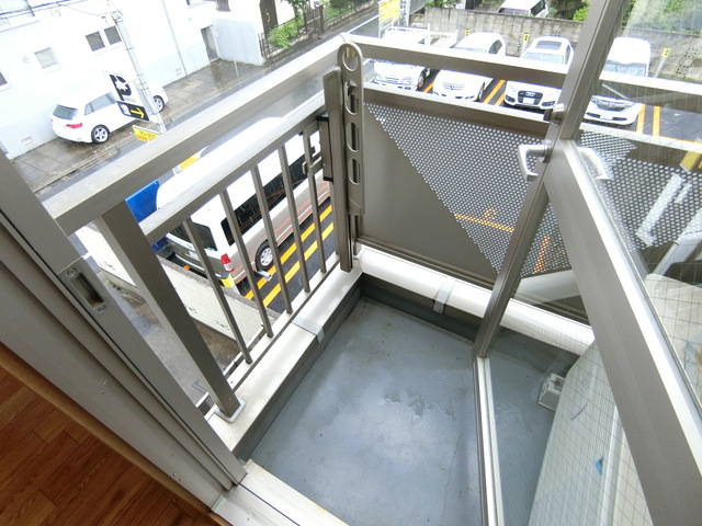 シンフォニー成城0301号室 バルコニー