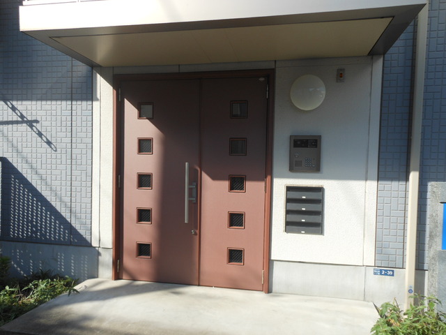 アジュールⅡ0202号室 エントランス