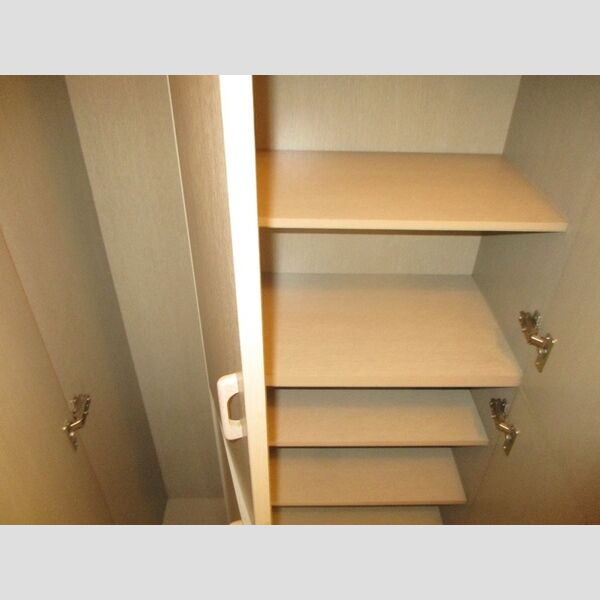 カーサみつわ台　E シューズボックス