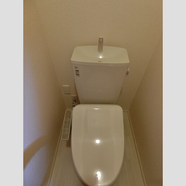 ヴァンベール湘南　Ⅲ202号室 温水洗浄暖房便座