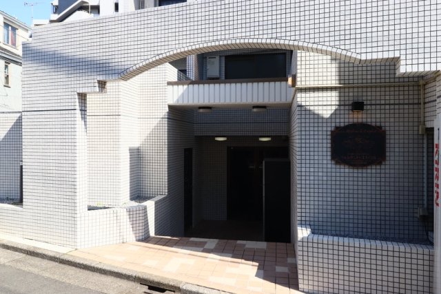 ラ・レジダンス・ド・エスパリエ エントランス