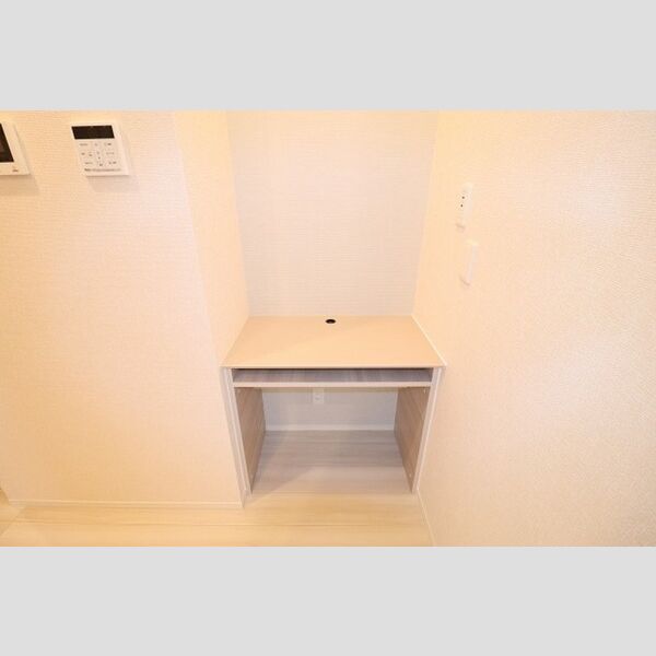 アベニール207号室 ワークスペース