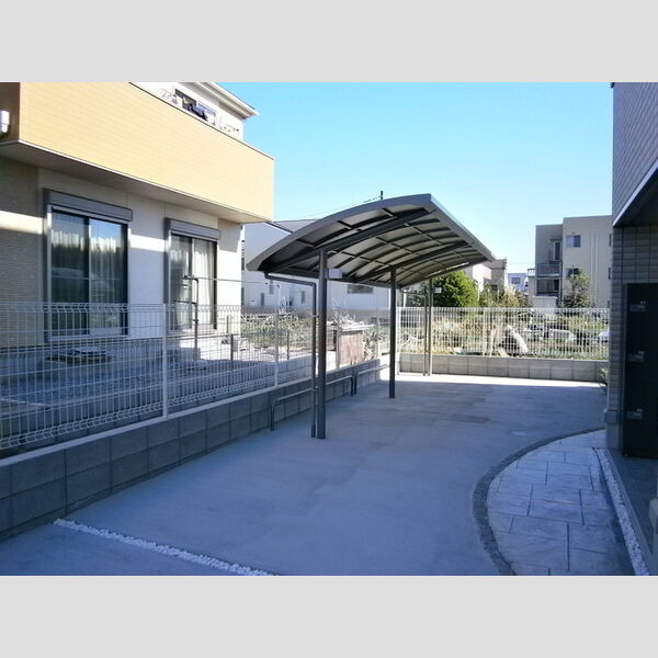 グランドネス 駐輪場