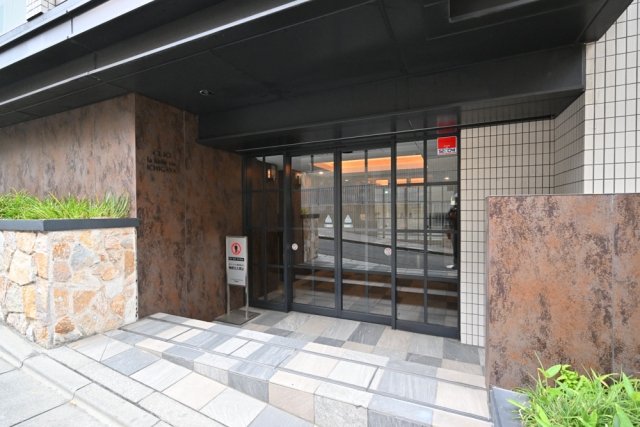 クリオラベルヴィ市ヶ谷 エントランス