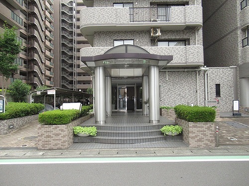 ライオンズマンション海老名第３10階 エントランス　※2025年6月撮影