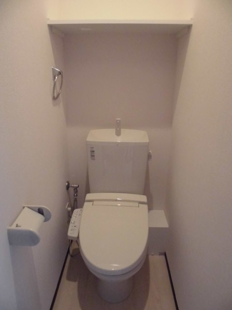 クレイノきよらか201号室 反転タイプの間取りもございます。