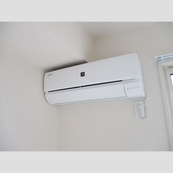 バードネイチャー　A棟203号室 E203(エアコン)