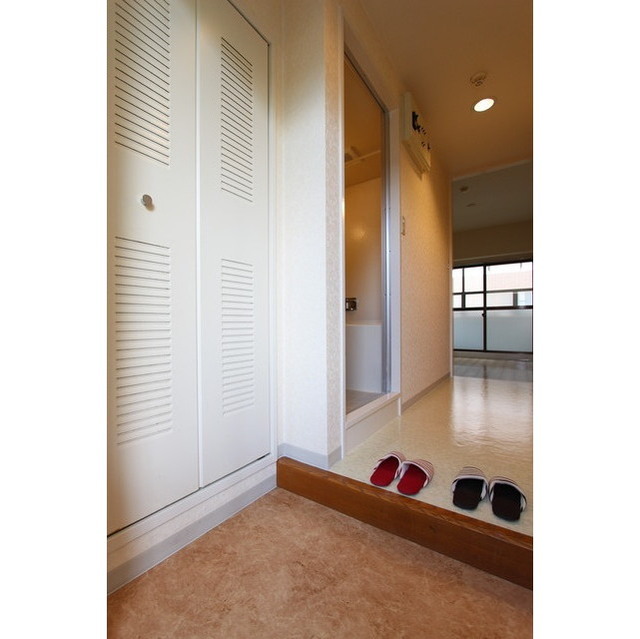 ハイライフ湘南 玄関