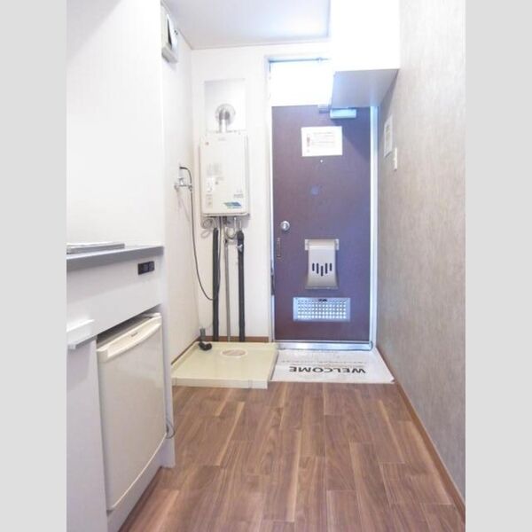 ハイツ井上　A 玄関