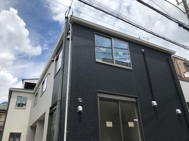グラスコート明大前 外観写真（昼）