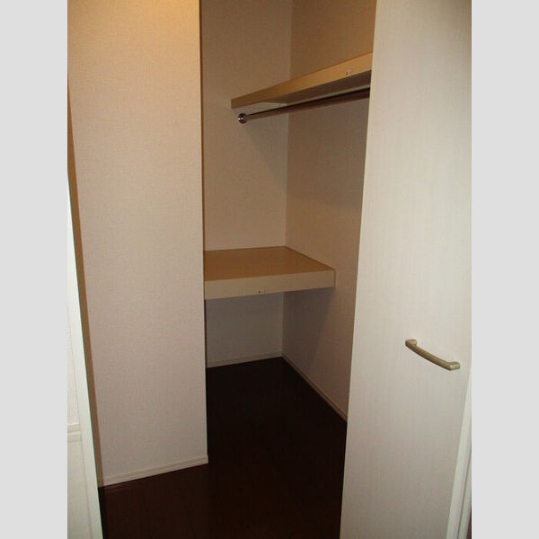 TIARAⅢ103号室 ウォークインクローゼット