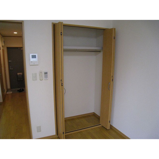 アンプルール フェール K HOUSE301号室 内観