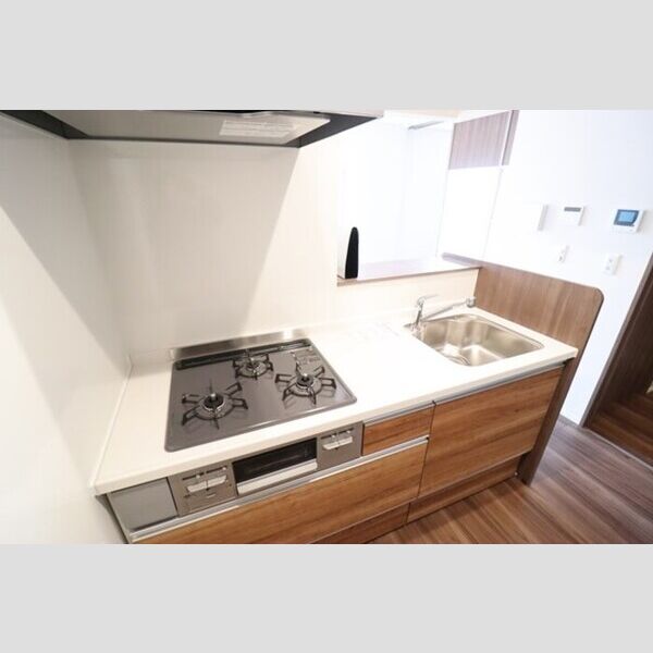 ヌーベルレジデンス202号室 キッチン　3口コンロ