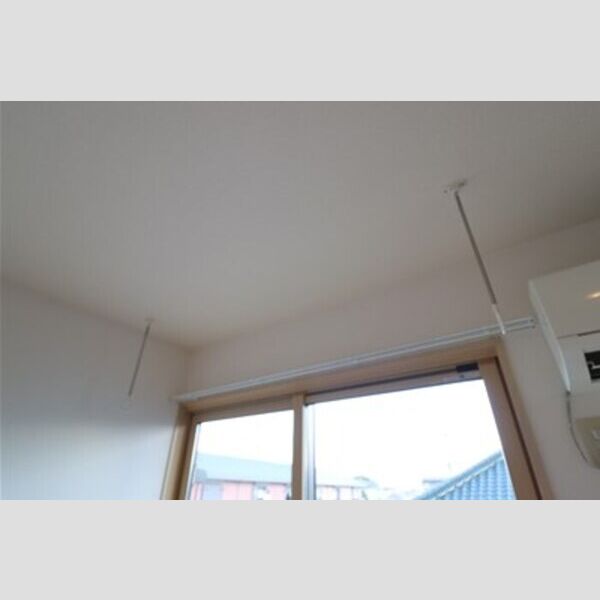 ヴィラ・グランメール205号室 室内物干し