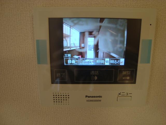 サンベルグ千年101号室 カメラ付インターホン