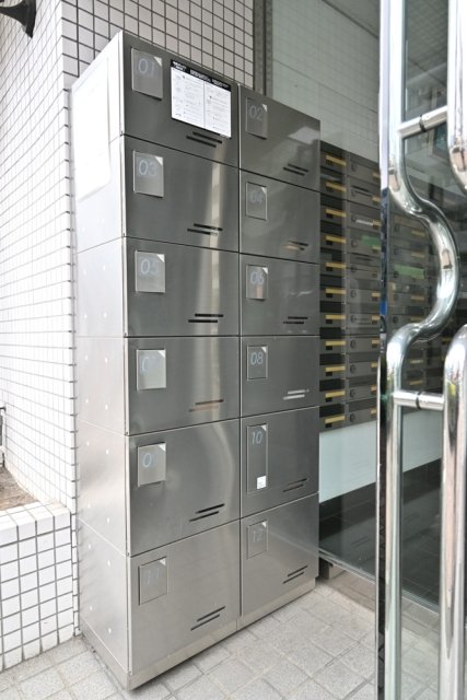 新丸子ダイカンプラザCity3階 宅配BOX