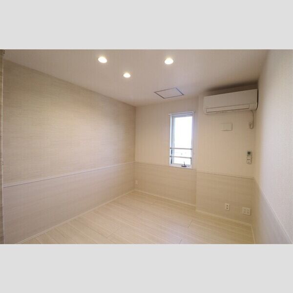 D-KISARIA　WⅠ301号室 洋室