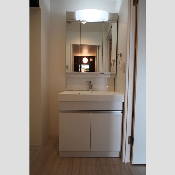 ソラシエスタ601号室 朝シャンらくらく洗髪洗面化粧台♪