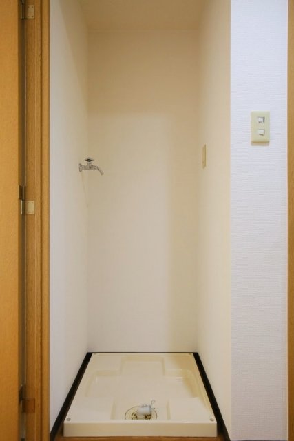 プレール芦花公園 室内洗濯機置場